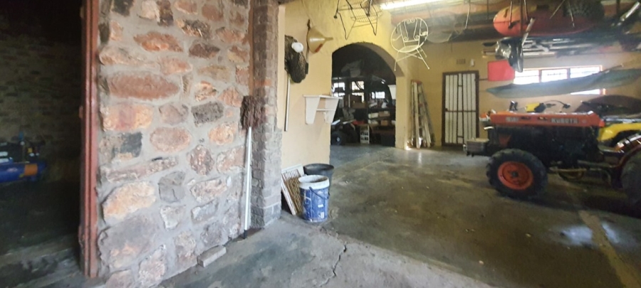 5 Bedroom Property for Sale in Pretorius Kraal Free State